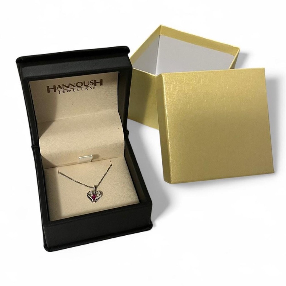 Silver heart necklace